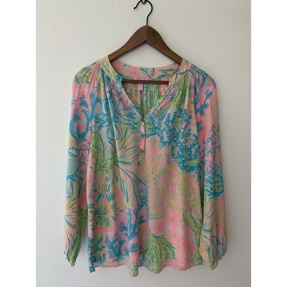 Lilly Pulitzer Elsa 100% Silk Blouse V Neck Smocking At Shoulders Palm Beach M